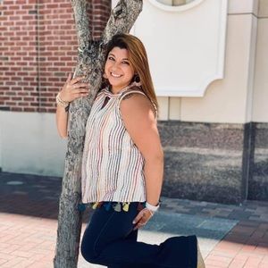 Striped Keyhole Tank